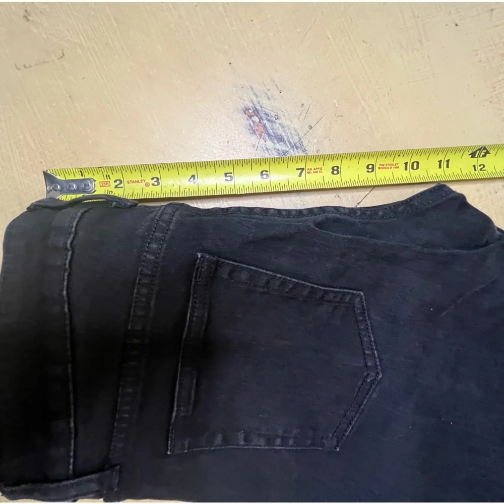 Uniqlo Mid Rise Boot Cut Jeans - Picture 10 of 12
